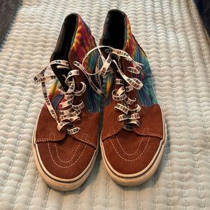 Vans custom tie dye high top shoes with Grateful Dead laces. Size mens 11.